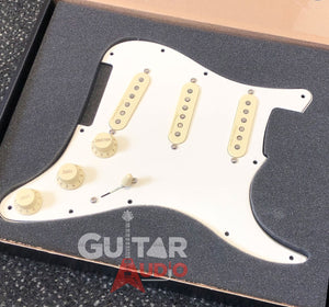 Genuine FENDER Pre-Wired VINTAGE NOISELESS Loaded 11-Hole Parchment Pickguard
