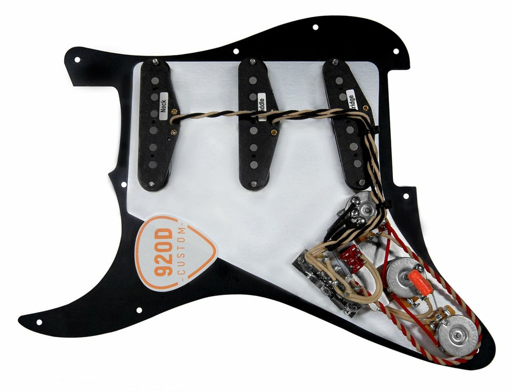 920D Custom Fiesta DG Pickups BLACK/WHITE Loaded Pickguard for Fender Strat