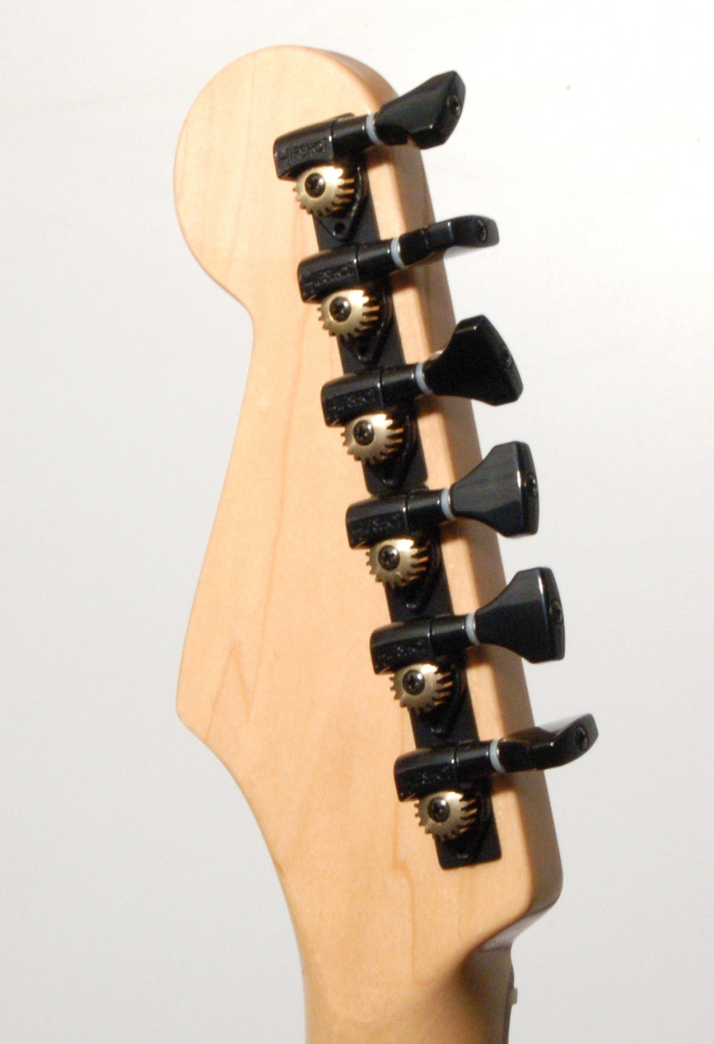 Hipshot BLACK 6-In-Line Non-Staggered Open-Gear Guitar Machines Tuners w/UMP Kit