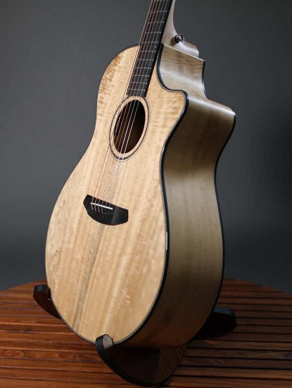 Breedlove USA Oregon Concerto CE Acoustic-Electric Guitar - Solid Myrtlewood