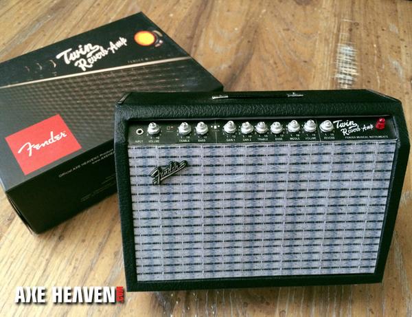 AXE HEAVEN Licensed Fender Twin-Reverb MINIATURE Amp/Amplifier Display Gift