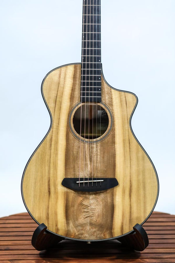 Breedlove USA Oregon Concertina CE Acoustic-Electric Guitar - Solid Myrtlewood