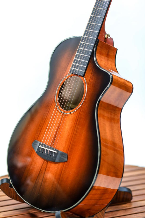 Breedlove USA Oregon Concertina CE Acoustic-Electric Guitar - Bourbon Myrtlewood