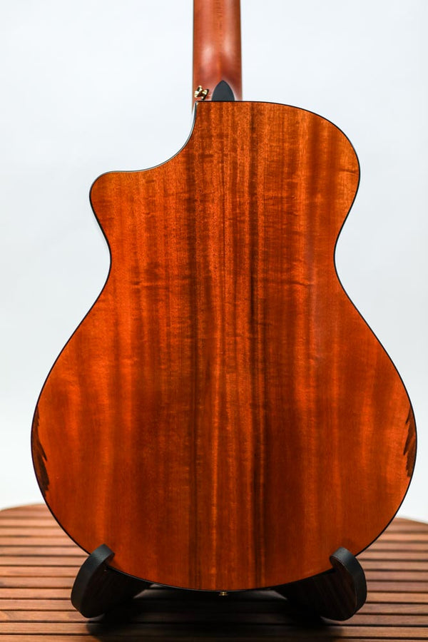 Breedlove Oregon Bourbon Myrtlewood Concerto 12-String Acoustic-Electric Guitar