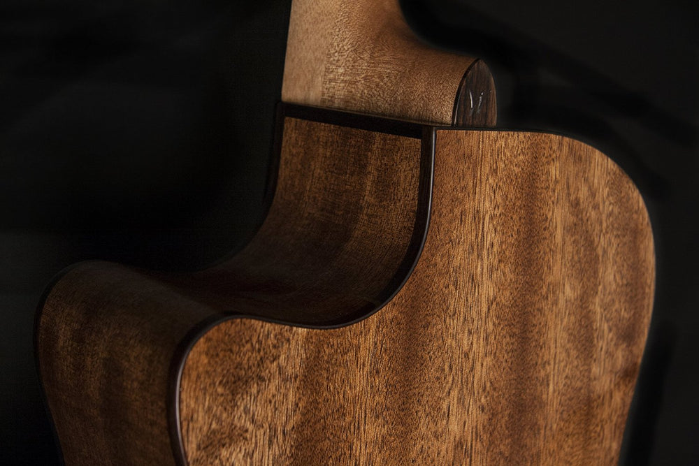 Washburn Woodline WLO10SCE Orchestra-Body Acoustic-Electric Guitar