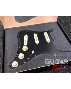 Genuine FENDER Pre-Wired Original '57/'62 Loaded Strat 11-Hole Black Pickguard